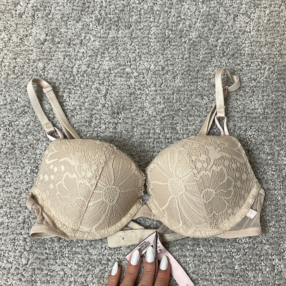 Victoria secret push up 32b